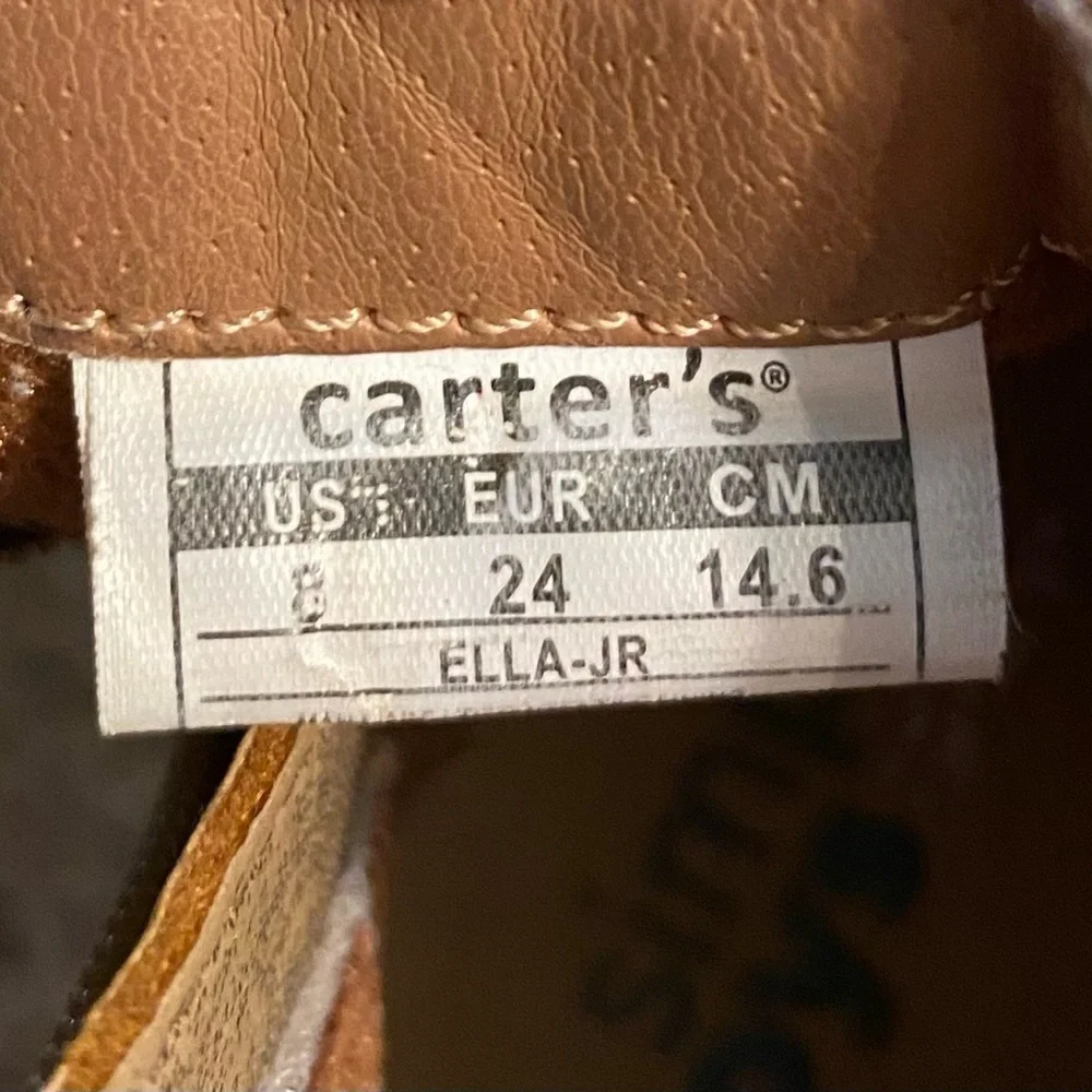 CARTERS SIZE 8 BROWN CHILDRENS BOOTS